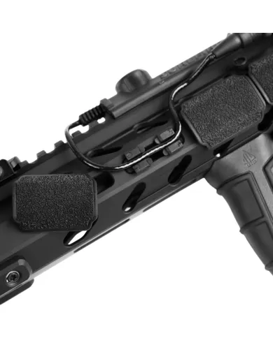 UTG - Osłony na łoże Snap-in Panel Covers na szynę M-LOK - Polimer - Czarny - RBT-CMP01